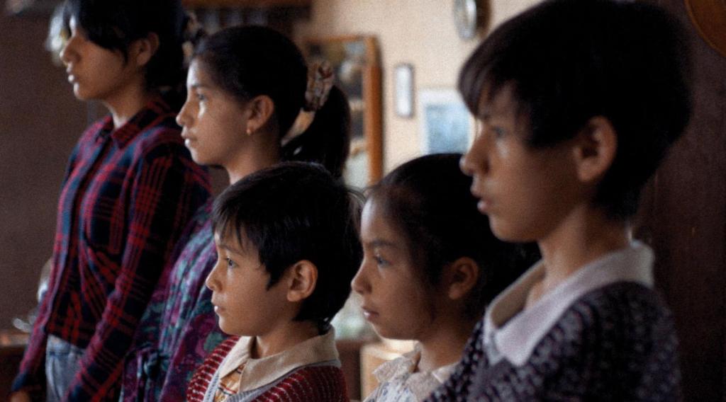 The Devil Smokes (Mexico, 2025) – Childhood Games in a House Full of&nbsp;Fear